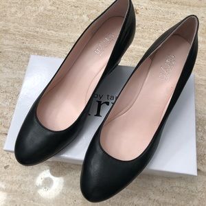 Taryn Rose Kathleen Wedges